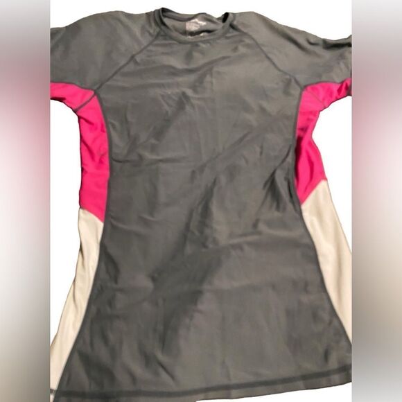 Castaways size XL dri fit spandex/nylon blend excellent condition see pics - Picture 1 of 2